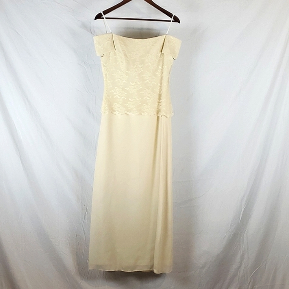 Vintage 90s Cachet Cream Lace‎ Formal Dress